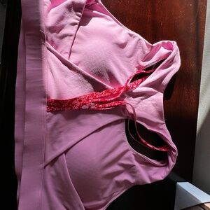 Fabletics sports bra